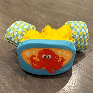 Tadpool Kids Swim Vest - Yellow and Blue child size 30-50lbs 10:23